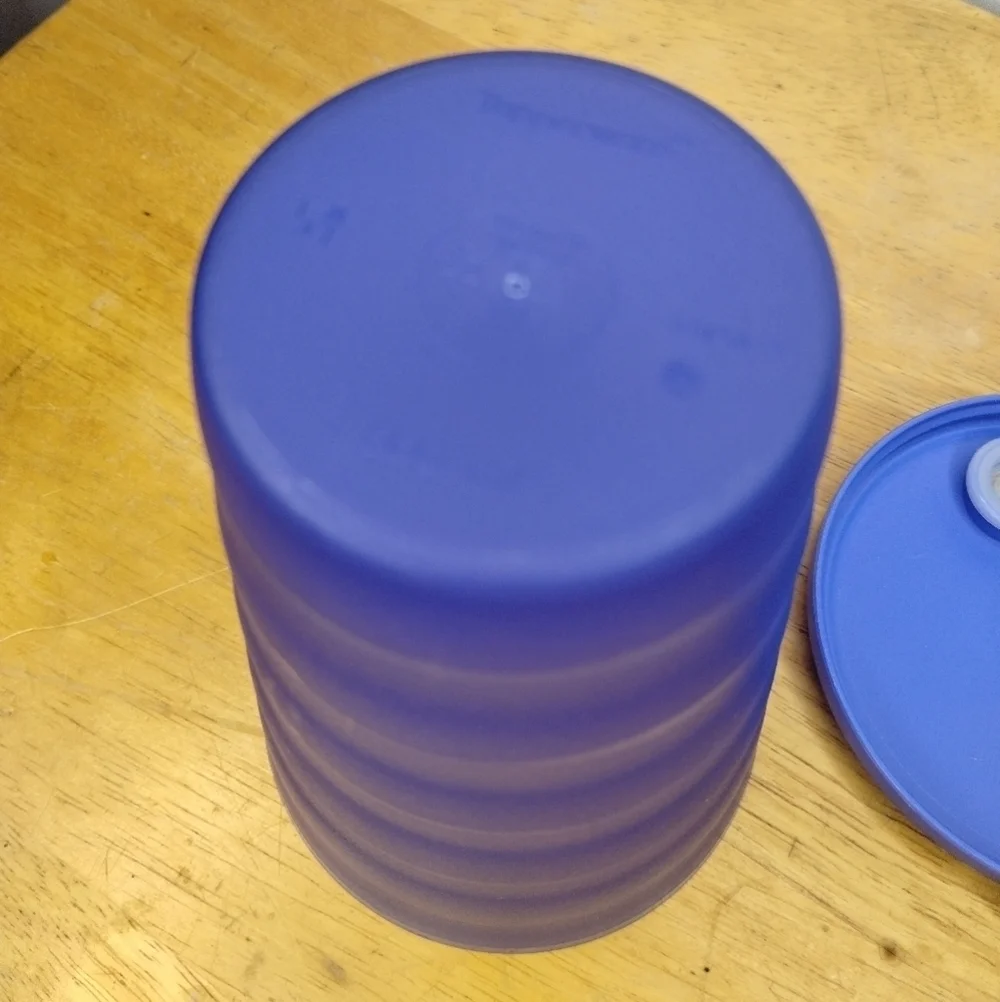 New Tupperware impressions 500ML cup with lid and straw hole